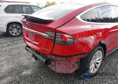 2019 Tesla Model X 100D/75D/Long Range из США, поврежденный, VIN 5YJXCBE21KF211465